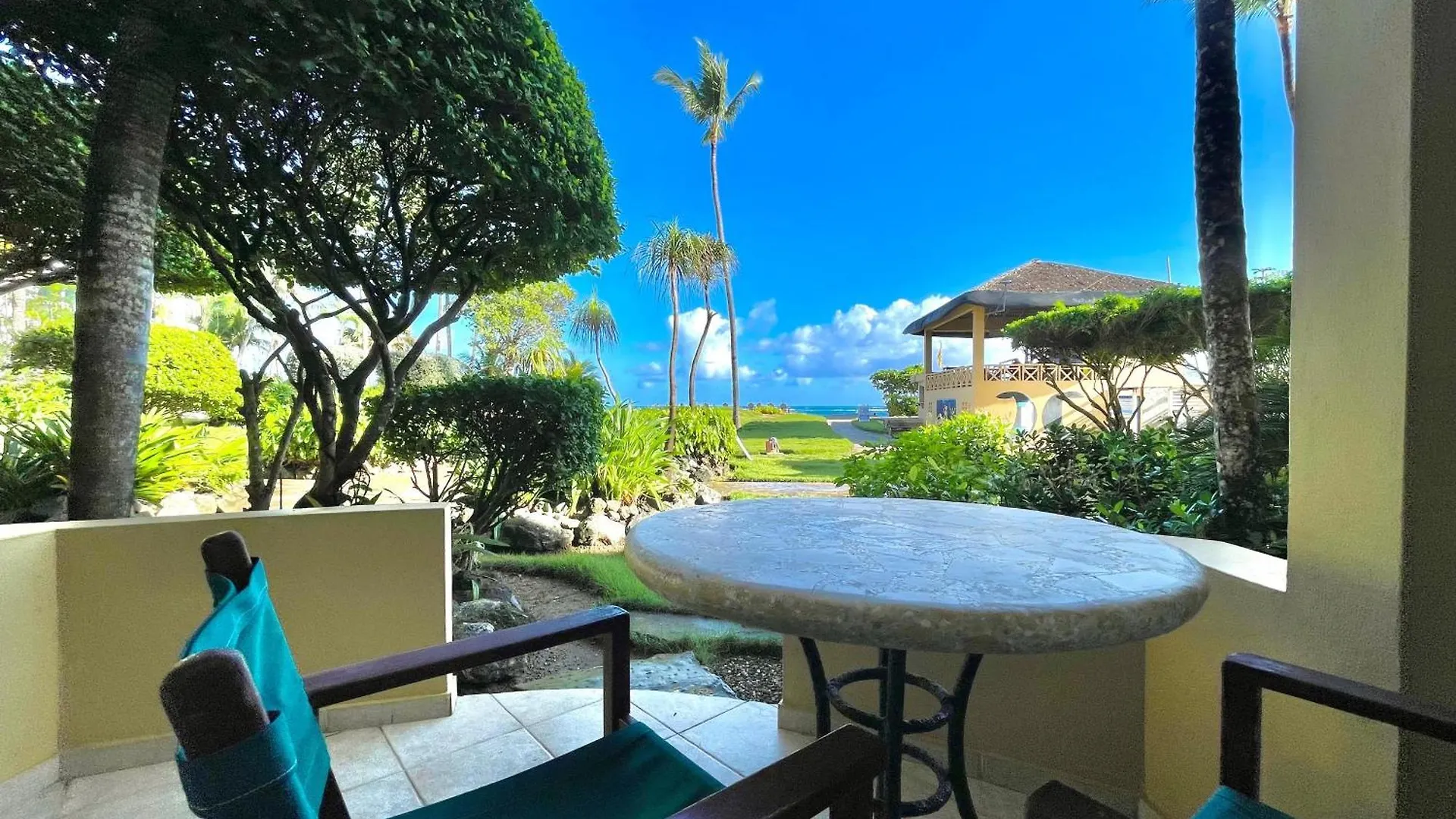 Agualina Kite Hotel Oceanfront Apartments Cabarete República Dominicana