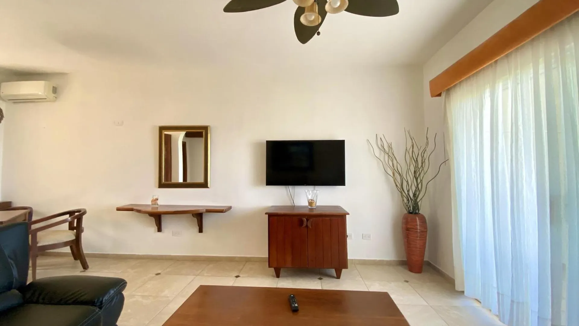 Agualina Kite Hotel Oceanfront Apartments Cabarete