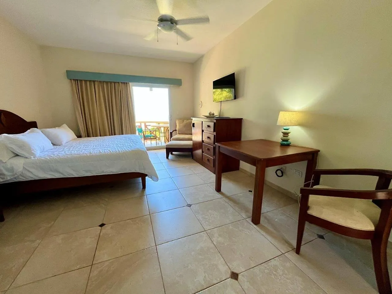 Agualina Kite Hotel Oceanfront Apartments Cabarete